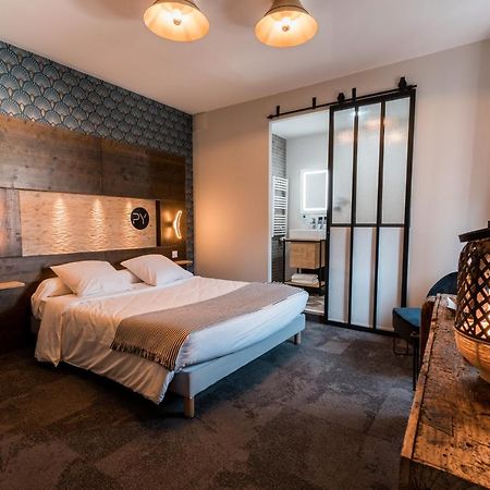 Hôtel Les Pyrénées à Mont-de-Marsan Extérieur photo