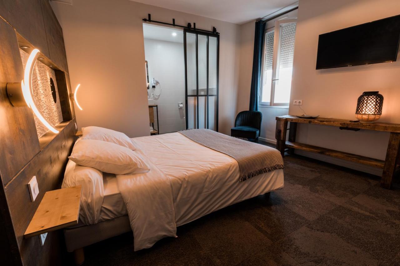 Hôtel Les Pyrénées à Mont-de-Marsan Extérieur photo